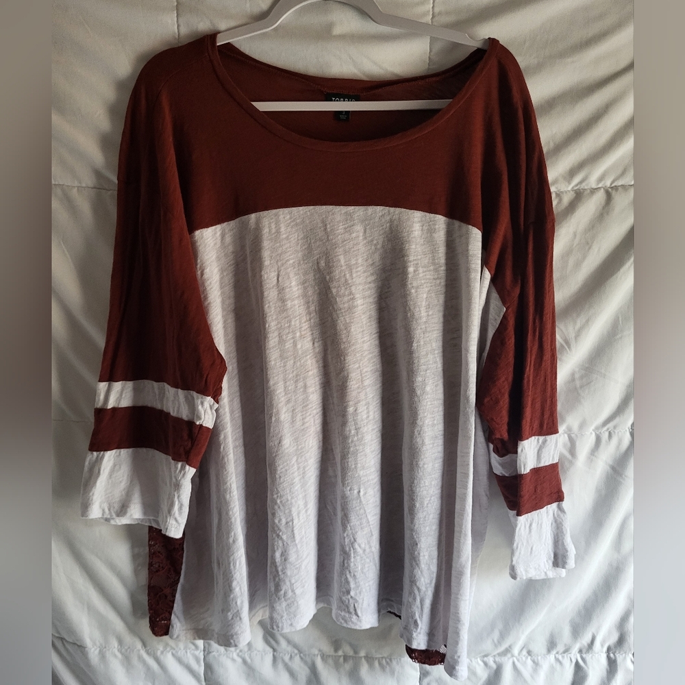 Torrid 3/4 Sleeve Lace Back Top